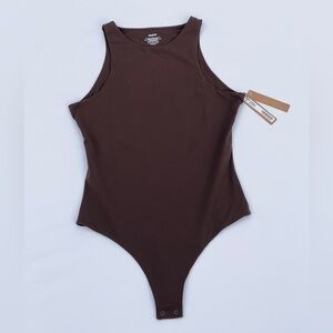 NWT SKIMS Fits Everybody High-Neck Sleeveless Thong Bodysuit in Espresso Brown